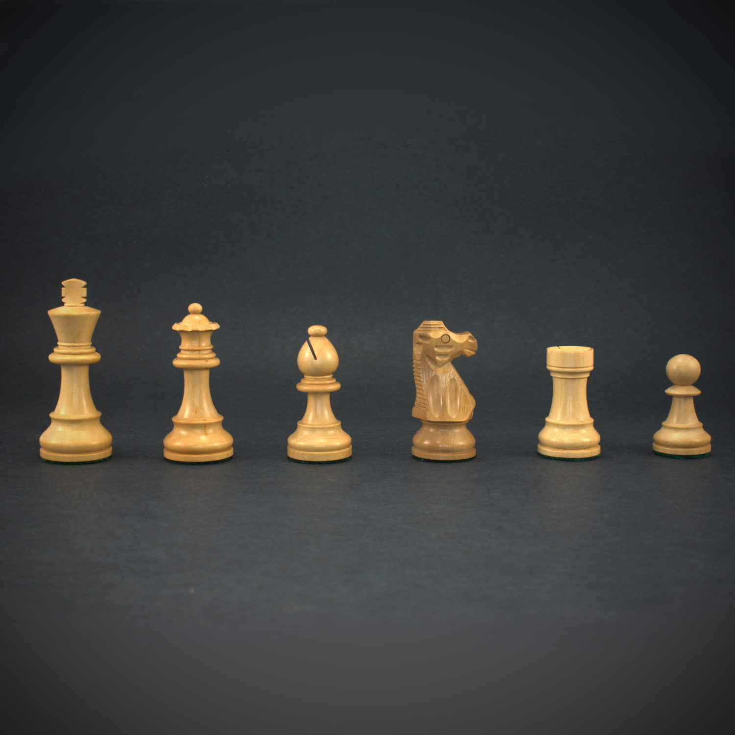 French Staunton Chess Set – Weighted Pieces & Walnut Wood Board 14.75 in. –  Wood Expressions